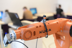 Laboratorium Robotyki - robot Kuka